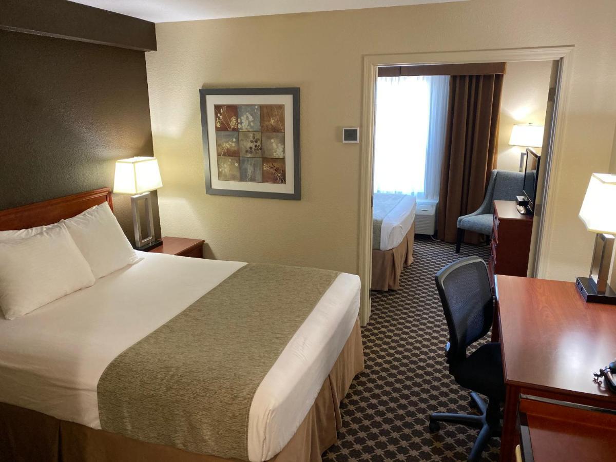 Best Western Strathmore Inn Buitenkant foto